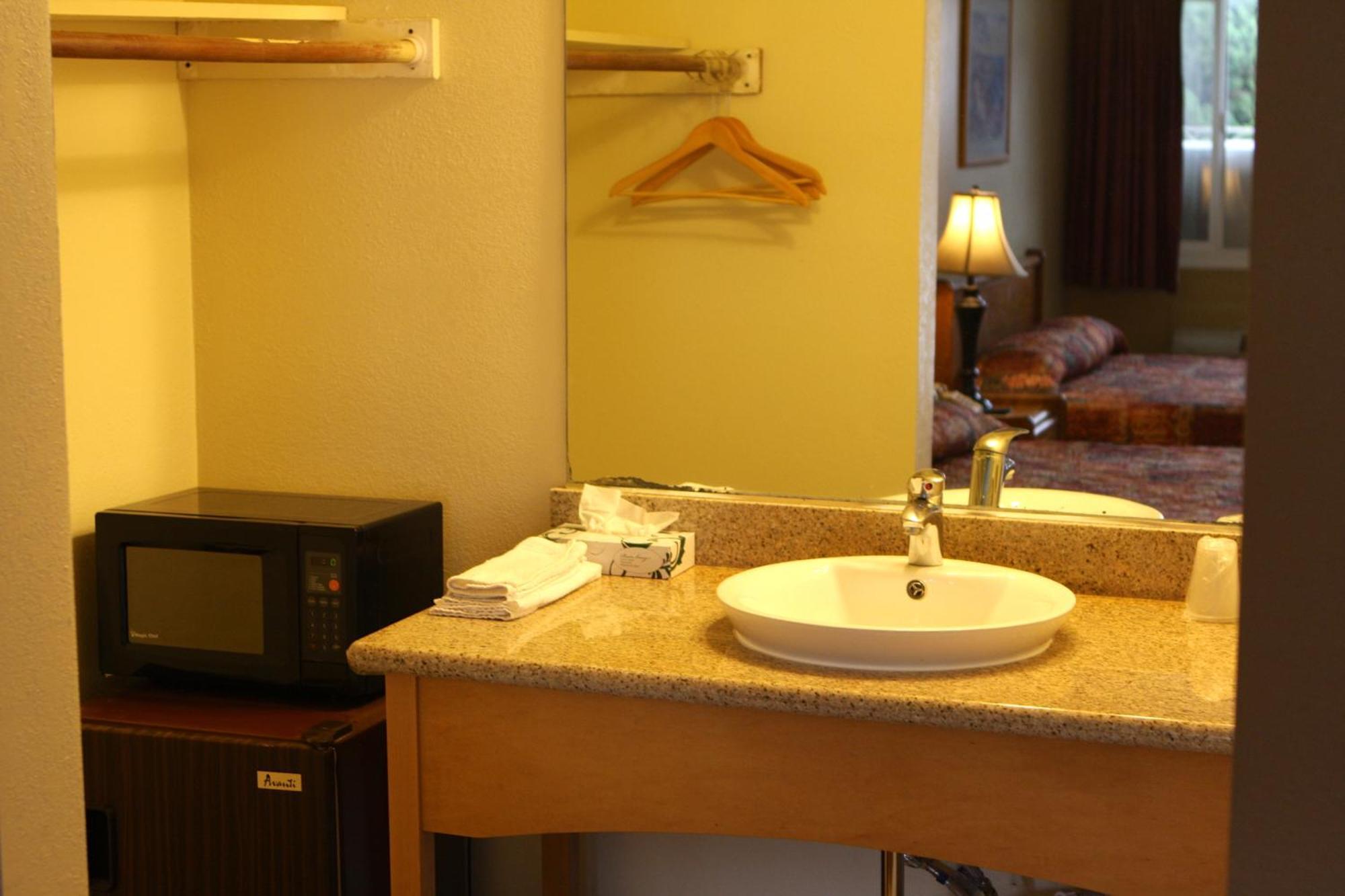 San Luis Inn And Suites Сан Луис Оубиспоу Екстериор снимка